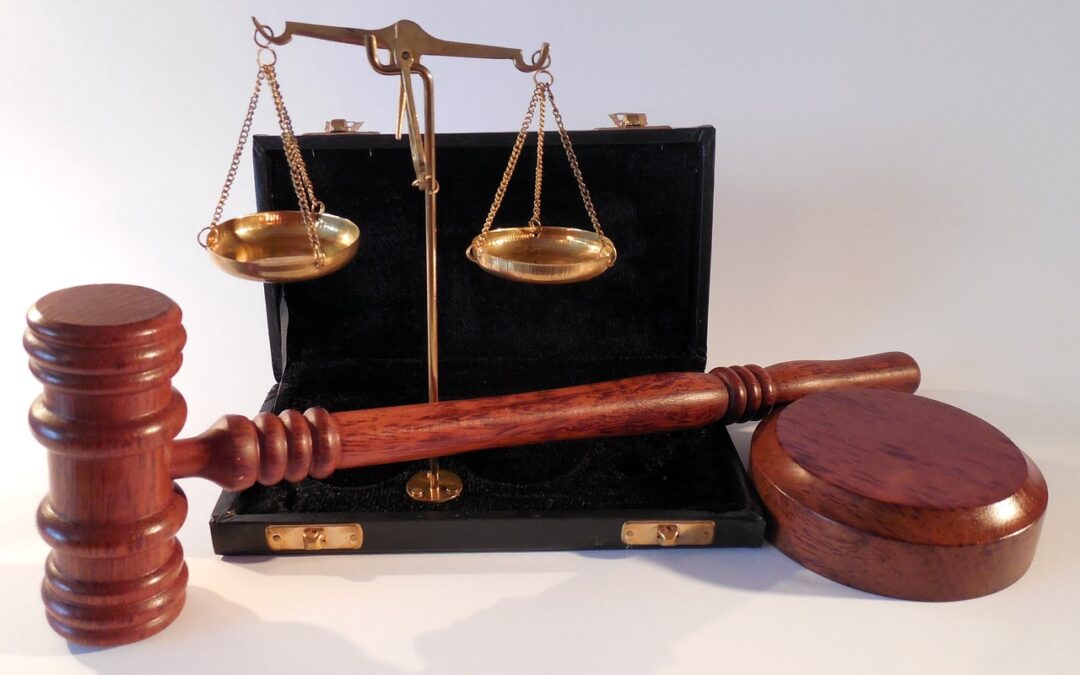 Auxiliar de Justicia: la oposición de Justicia con el temario más reducido y la más fácil de aprobar, con sueldos de hasta 2.000 €