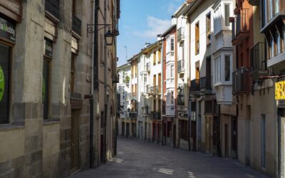 Convocatoria empleo público: 14 plazas auxiliar de servicios en el Ayuntamiento de Vitoria-Gasteiz